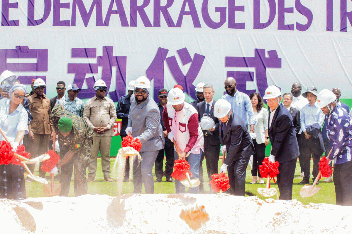 LANCEMENT DES TRAVAUX DE CONSTRUCTION DE L’USINE DE RAFFINERIE D’ALUMINE A BOFFA