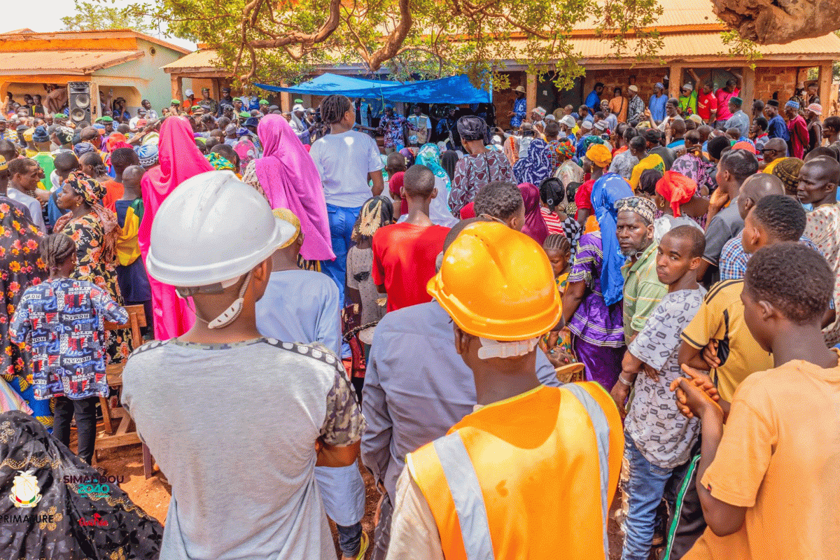 LE PREMIER MINISTRE DANS LES LOCALITÉS DE TERMESSÈ, GUINGAN ET YOUKOUNKOUN : UNE PREMIÈRE DEPUIS L’INDÉPENDANCE