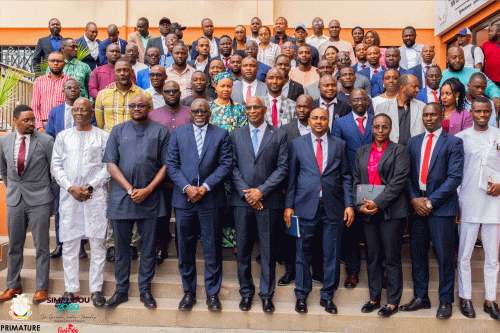 LE PREMIER MINISTRE S’EST ENTRETENU AVEC LES AUDITEURS ACTUELLEMENT EN FORMATION AU CENTRE DE FORMATION EN FINANCES PUBLIQUES