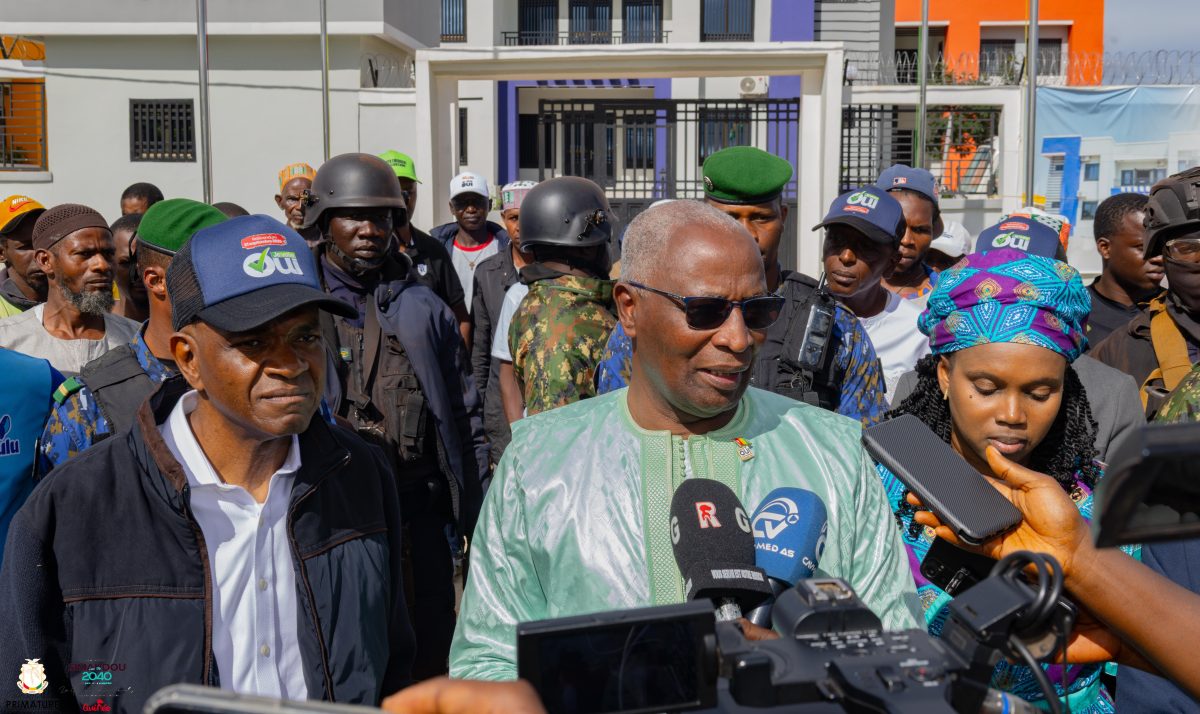 LE PREMIER MINISTRE EN VISITE AU CENTRE PRÉPARATOIRE AUX GRANDES ÉCOLES DE SÉBHORY : UN ENGAGEMENT FORT POUR LE CAPITAL HUMAIN.