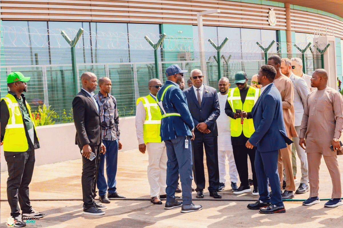 HEBULANNDE FII TOLNO ARDIIƊO ON : AAMADU WUURI BAA ƳEWTORII JUHAL DARAL ALAPURENJE ƊEN AHMED SEEKU TUUREE.