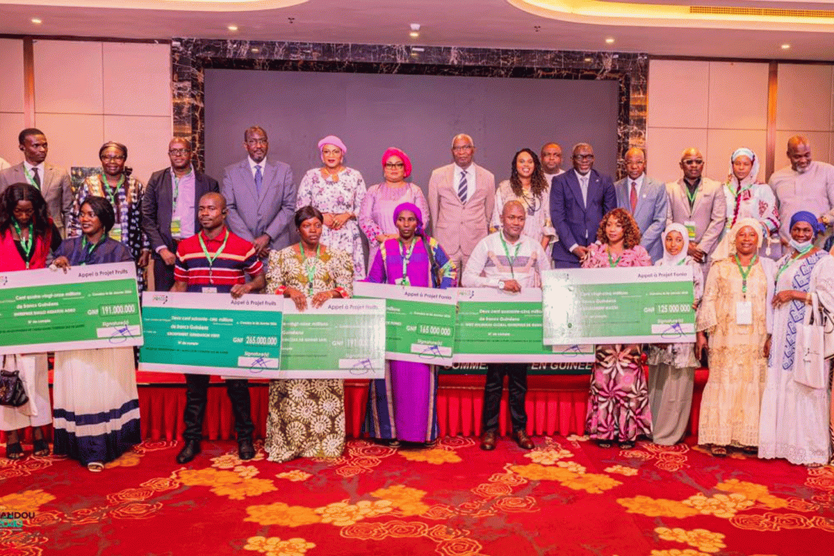 ߝߏߣߌ߲ ߣߌ߫ ߦߙߌߘߋ߲ ߞߏ ߡߊ߬ߘߎ߮ ߞߐߡߊߓߌ߲ߓߌ߲߫: ߞߏߕߌ߯ ߝߟߐ ߞߊ߬ ߣߊ߲߬ߝߟߏ߬ߦߊ߬ߣߍ߲ ߠߎ߬ ߟߊ߫ ߟߕߊ߬ߡߌ߲߬ߒ߬ߡߊ߬ߟߌ ߢߊ߰ߢߊ߮ ߢߍߡߌ߬ߘߊ߬