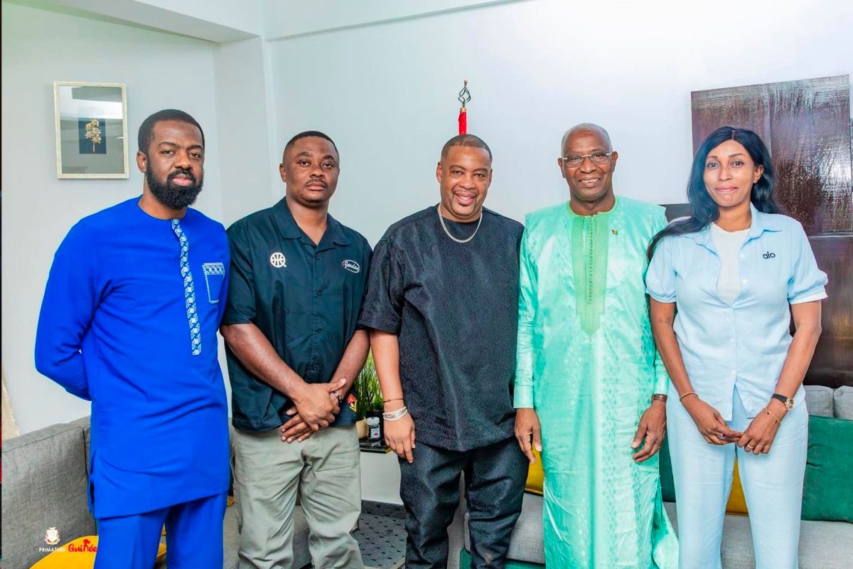 BASKETBALL : HAMMADOUN SIDIBE ECHANGE AVEC LE PREMIER MINISTRE SUR LA PROMOTION DES TALENTS GUINEENS