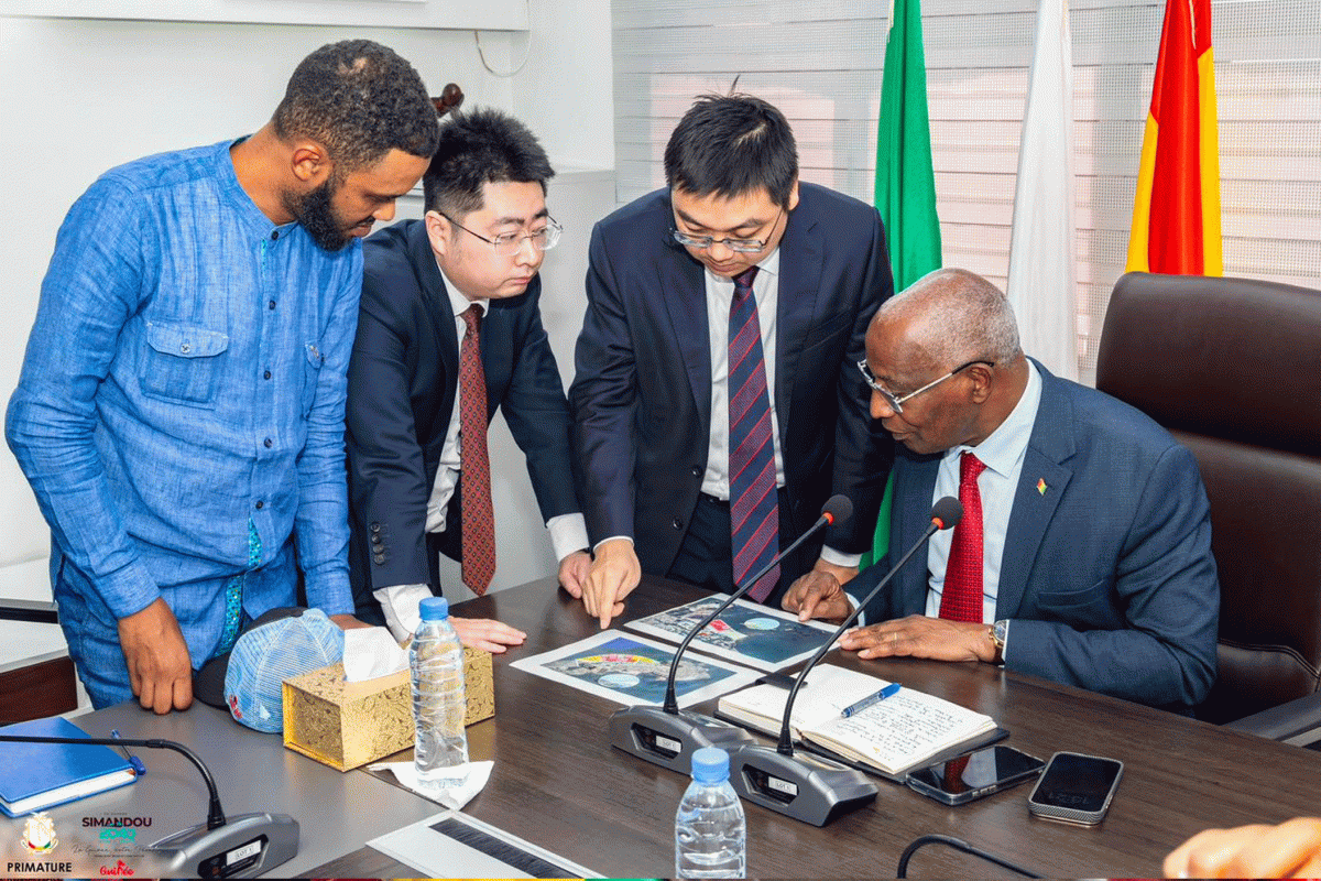 UNE DÉLÉGATION DE CHINA INTERNATIONAL WATER § ELECTRIC CORPORATION REÇUE PAR LE PREMIER MINISTRE