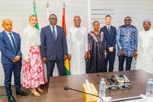 COOPÉRATION : LE PREMIER MINISTRE REÇOIT UNE DÉLÉGATION DANOISE AUTOUR DE PROJETS STRUCTURANTS