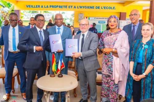 REMISE DES PROGRAMMES RÉVISÉS DE CP1 ET CP2 : LA GUINÉE MODERNISE SON SYSTÈME ÉDUCATIF
